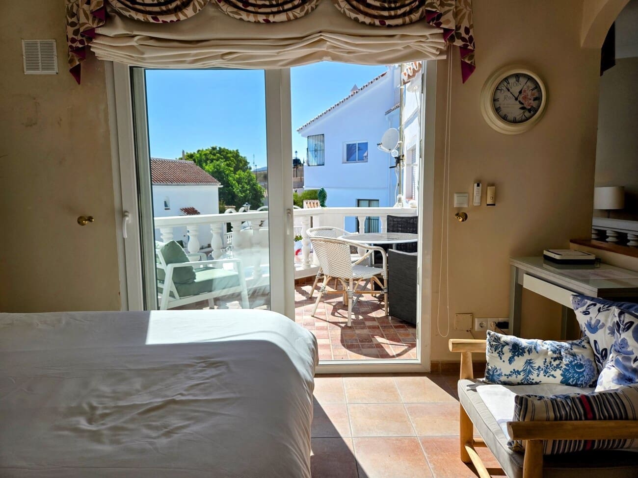 1 bedroom Apartment for sale in Maro with pool - € 159,000 (Ref: 9833361)