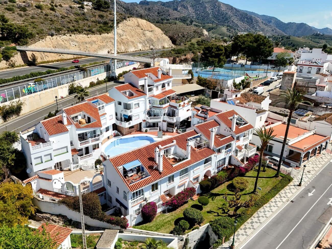 1 bedroom Apartment for sale in Maro with pool - € 159,000 (Ref: 9833361)