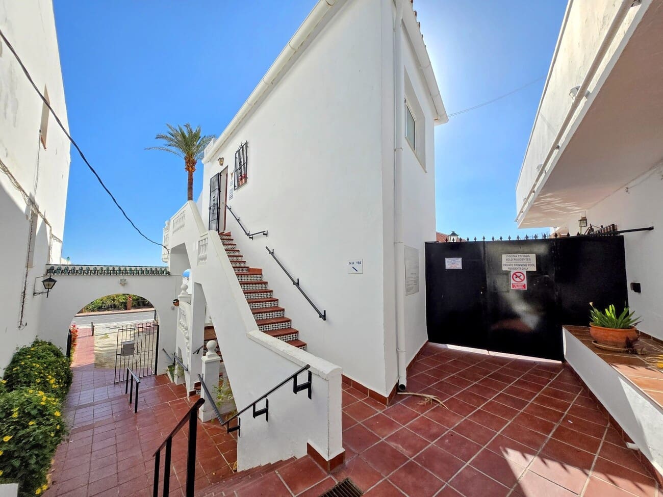 1 bedroom Apartment for sale in Maro with pool - € 159,000 (Ref: 9833361)