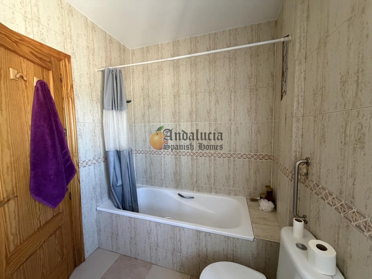 4 Zimmer Villa zu verkaufen in Moraleda de Zafayona mit Pool Garage - 249.000 € (Ref: 10004773)