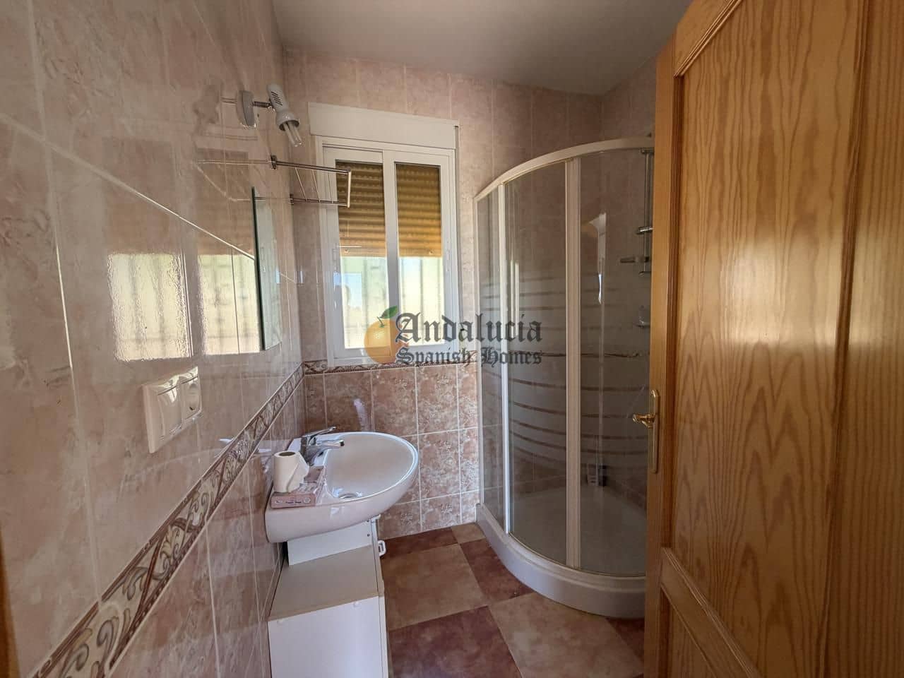 4 Zimmer Villa zu verkaufen in Moraleda de Zafayona mit Pool Garage - 249.000 € (Ref: 10004773)