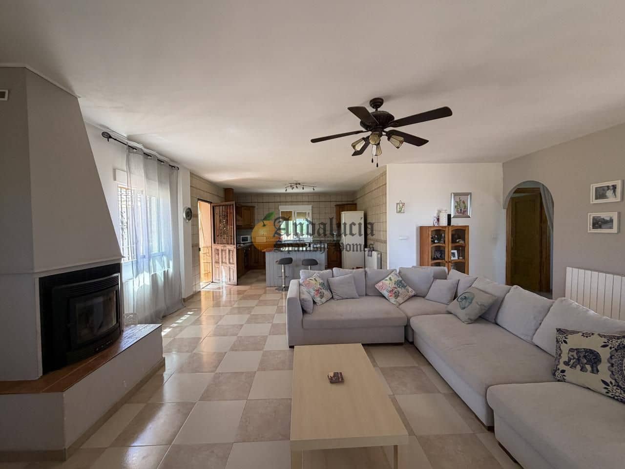 4 Zimmer Villa zu verkaufen in Moraleda de Zafayona mit Pool Garage - 249.000 € (Ref: 10004773)