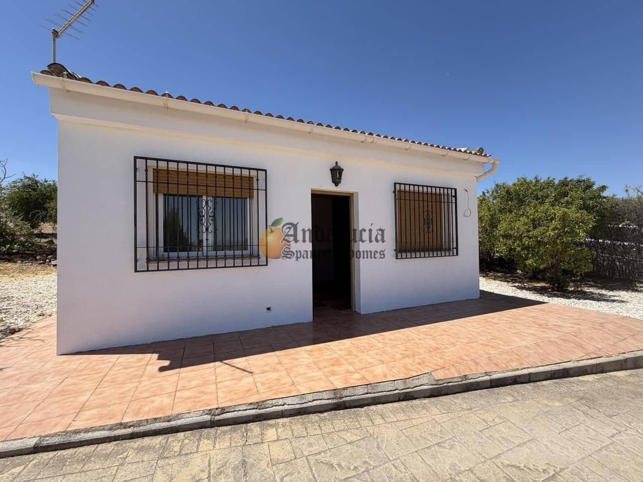 4 Zimmer Villa zu verkaufen in Moraleda de Zafayona mit Pool Garage - 249.000 € (Ref: 10004773)
