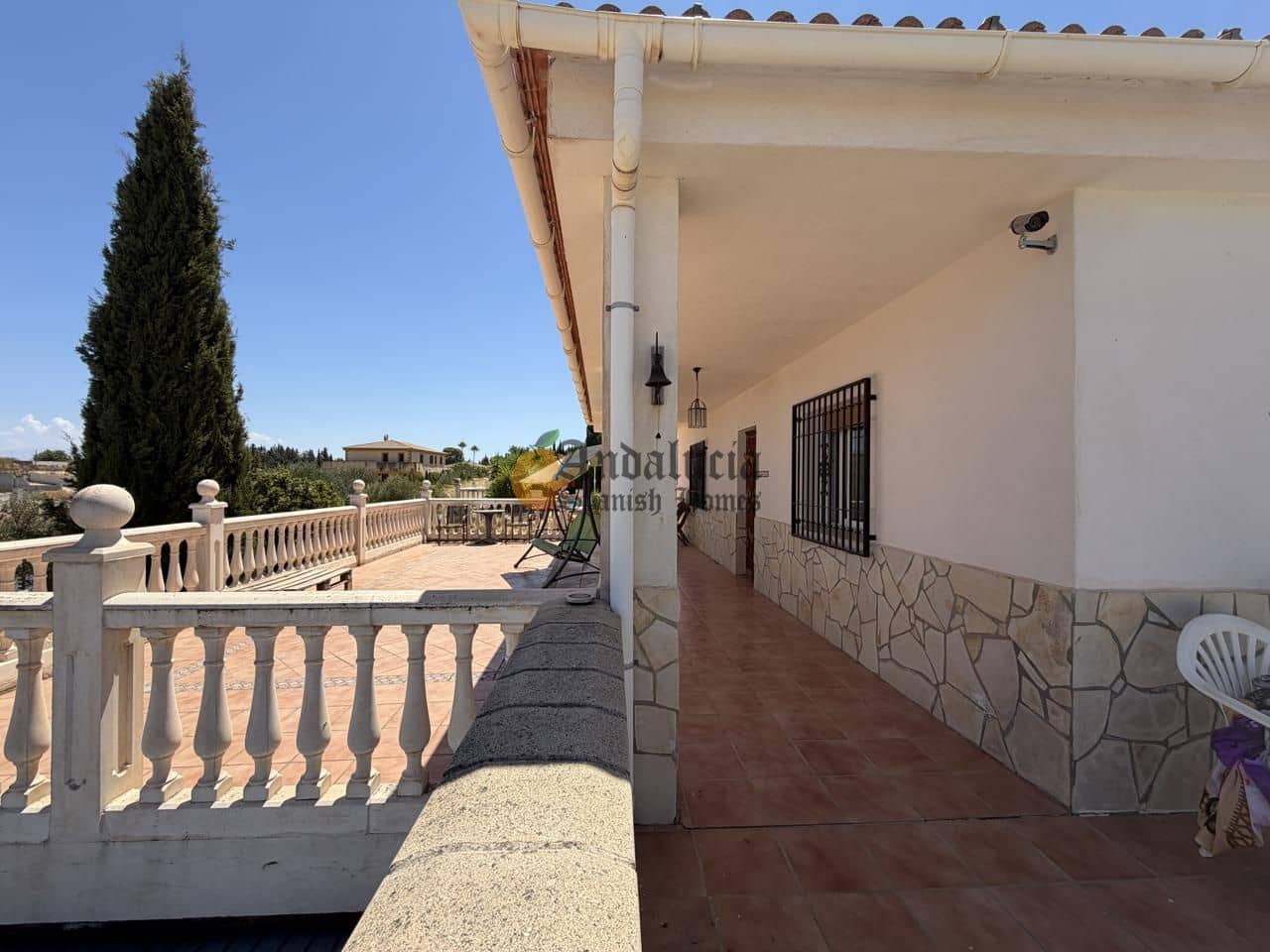 4 Zimmer Villa zu verkaufen in Moraleda de Zafayona mit Pool Garage - 249.000 € (Ref: 10004773)