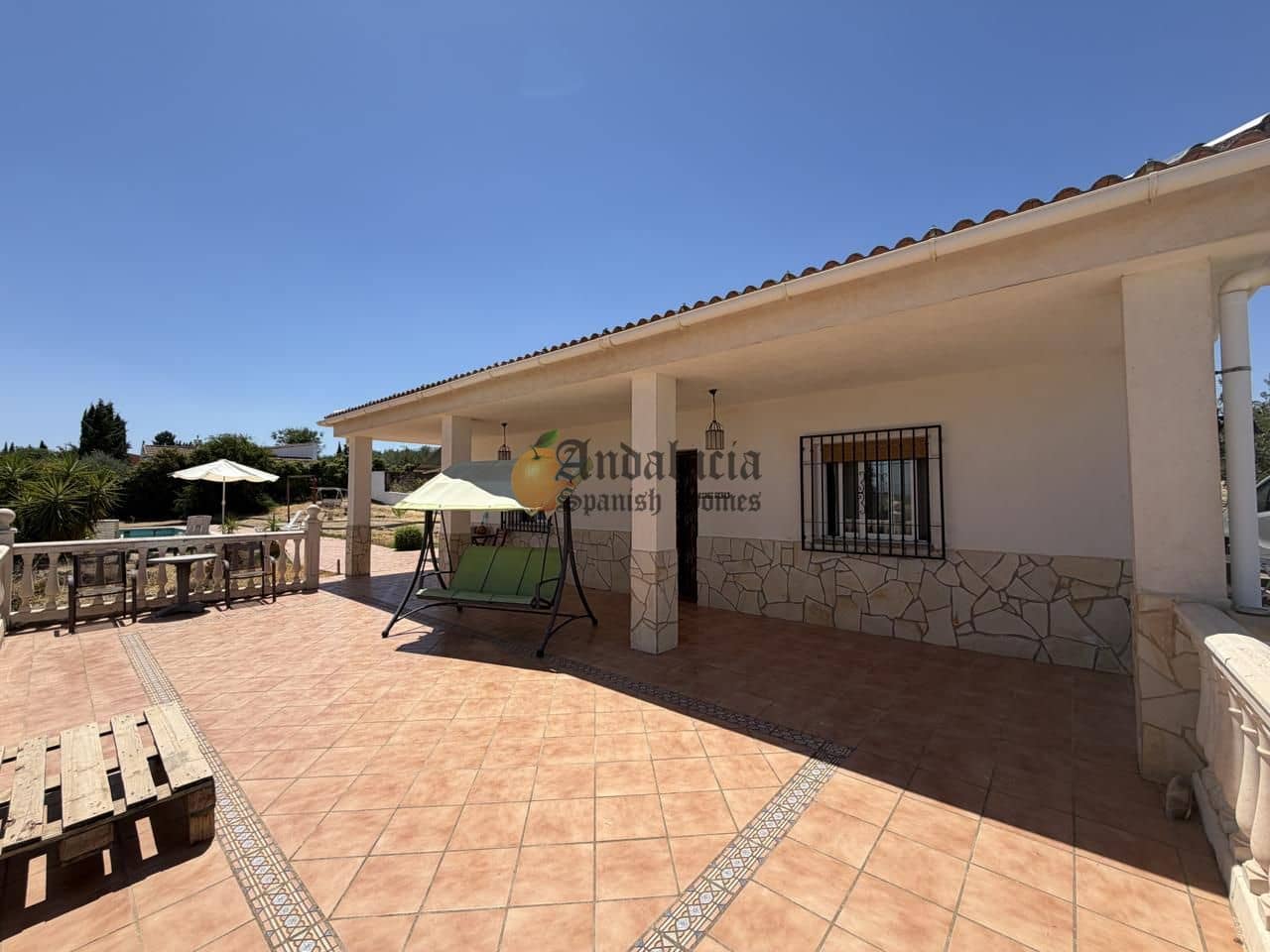 4 Zimmer Villa zu verkaufen in Moraleda de Zafayona mit Pool Garage - 249.000 € (Ref: 10004773)