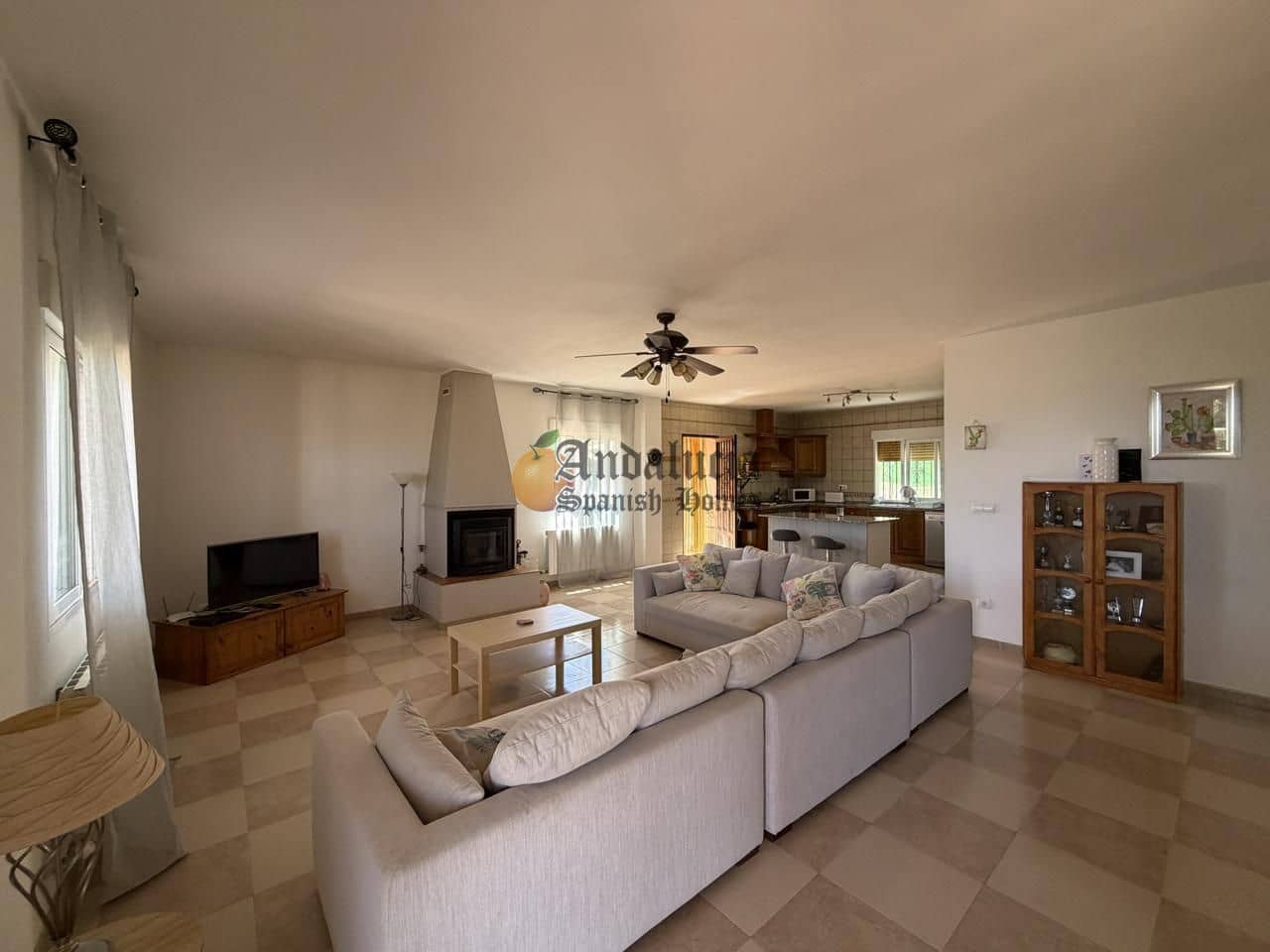 4 Zimmer Villa zu verkaufen in Moraleda de Zafayona mit Pool Garage - 249.000 € (Ref: 10004773)