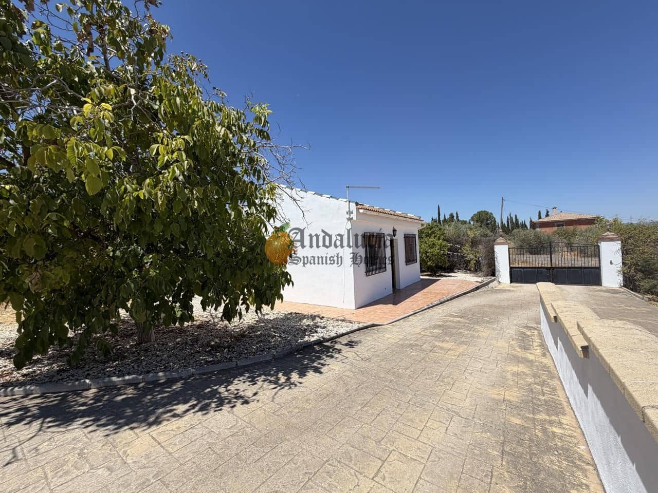 4 Zimmer Villa zu verkaufen in Moraleda de Zafayona mit Pool Garage - 249.000 € (Ref: 10004773)