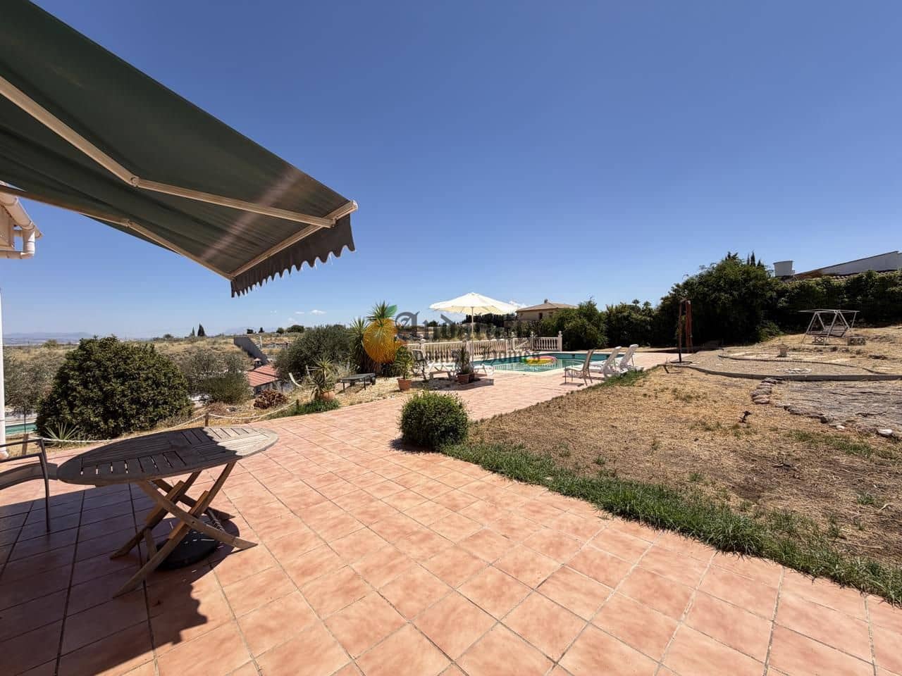 4 Zimmer Villa zu verkaufen in Moraleda de Zafayona mit Pool Garage - 249.000 € (Ref: 10004773)