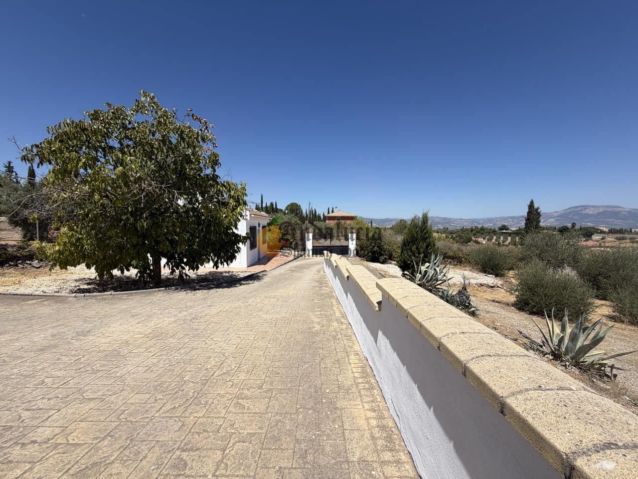 4 Zimmer Villa zu verkaufen in Moraleda de Zafayona mit Pool Garage - 249.000 € (Ref: 10004773)