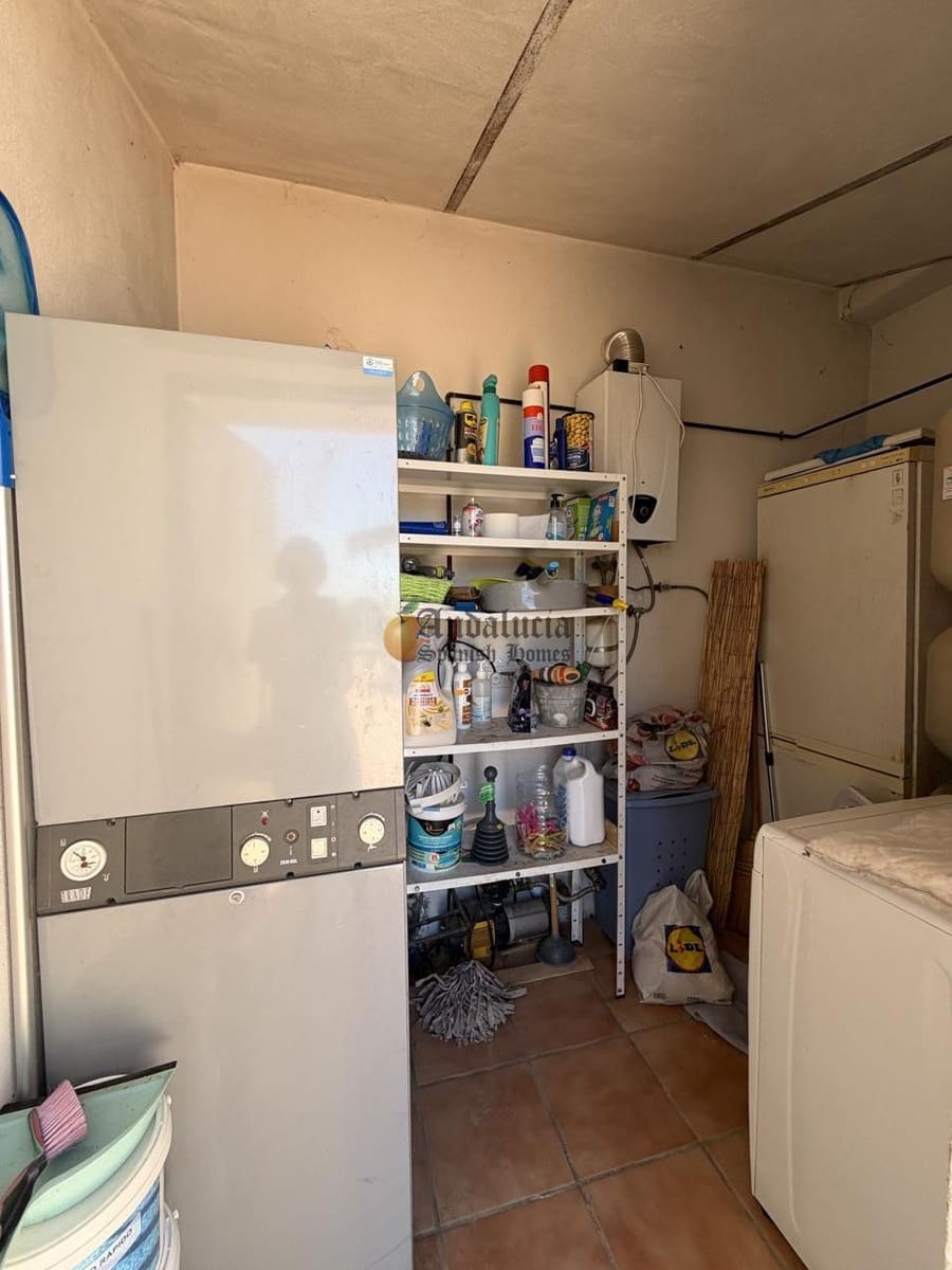 4 Zimmer Villa zu verkaufen in Moraleda de Zafayona mit Pool Garage - 249.000 € (Ref: 10004773)