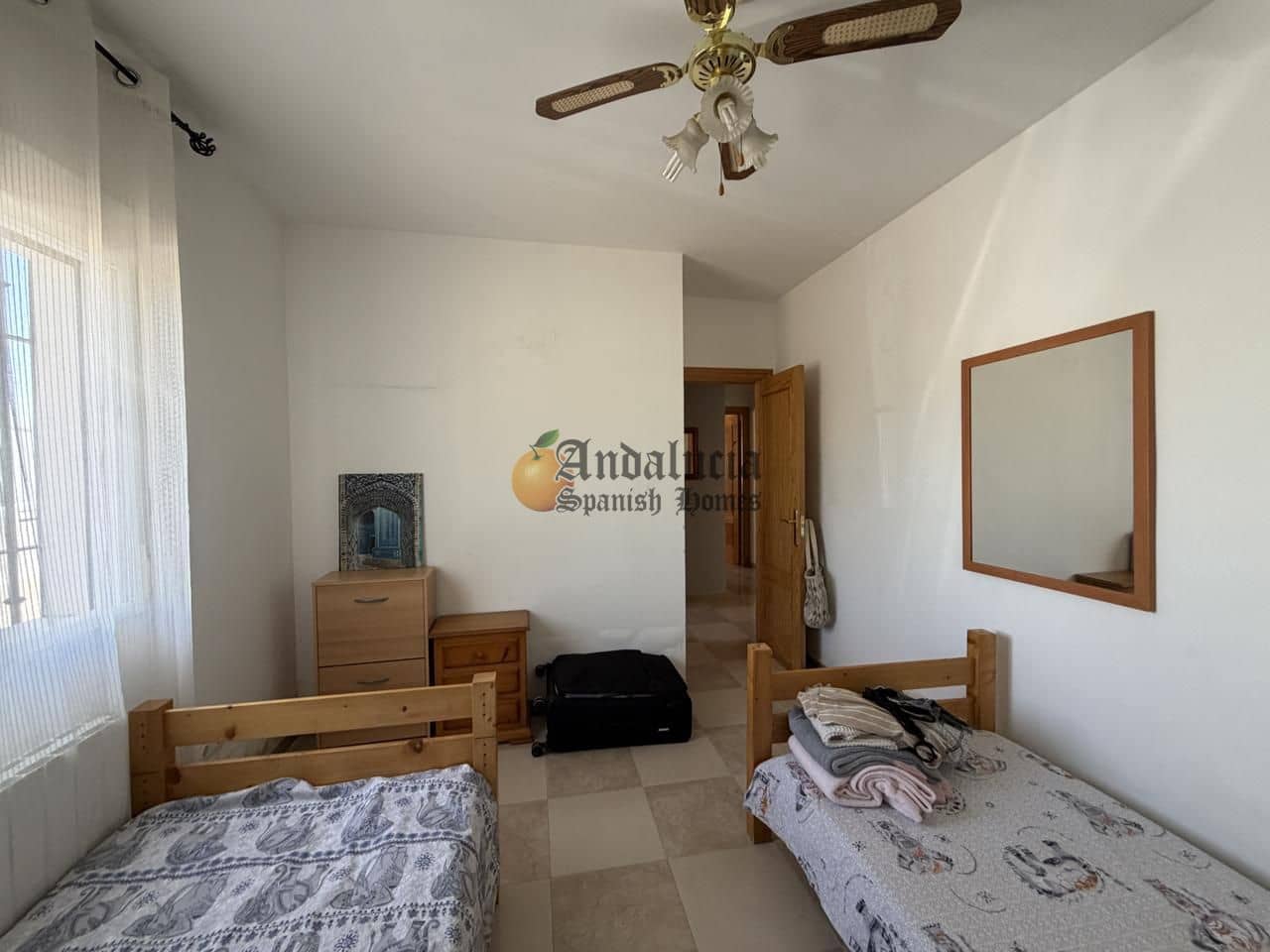 4 Zimmer Villa zu verkaufen in Moraleda de Zafayona mit Pool Garage - 249.000 € (Ref: 10004773)
