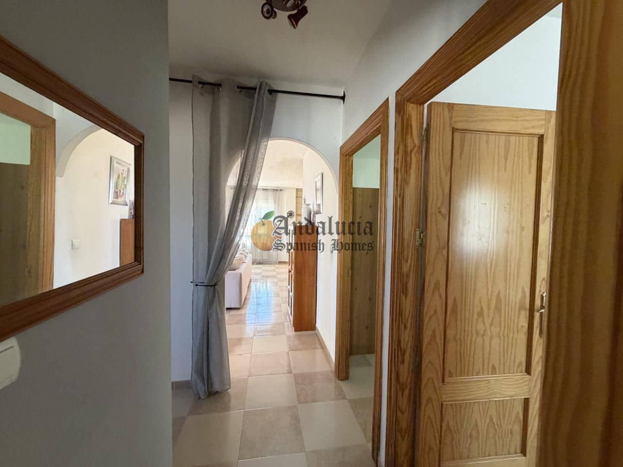 4 Zimmer Villa zu verkaufen in Moraleda de Zafayona mit Pool Garage - 249.000 € (Ref: 10004773)