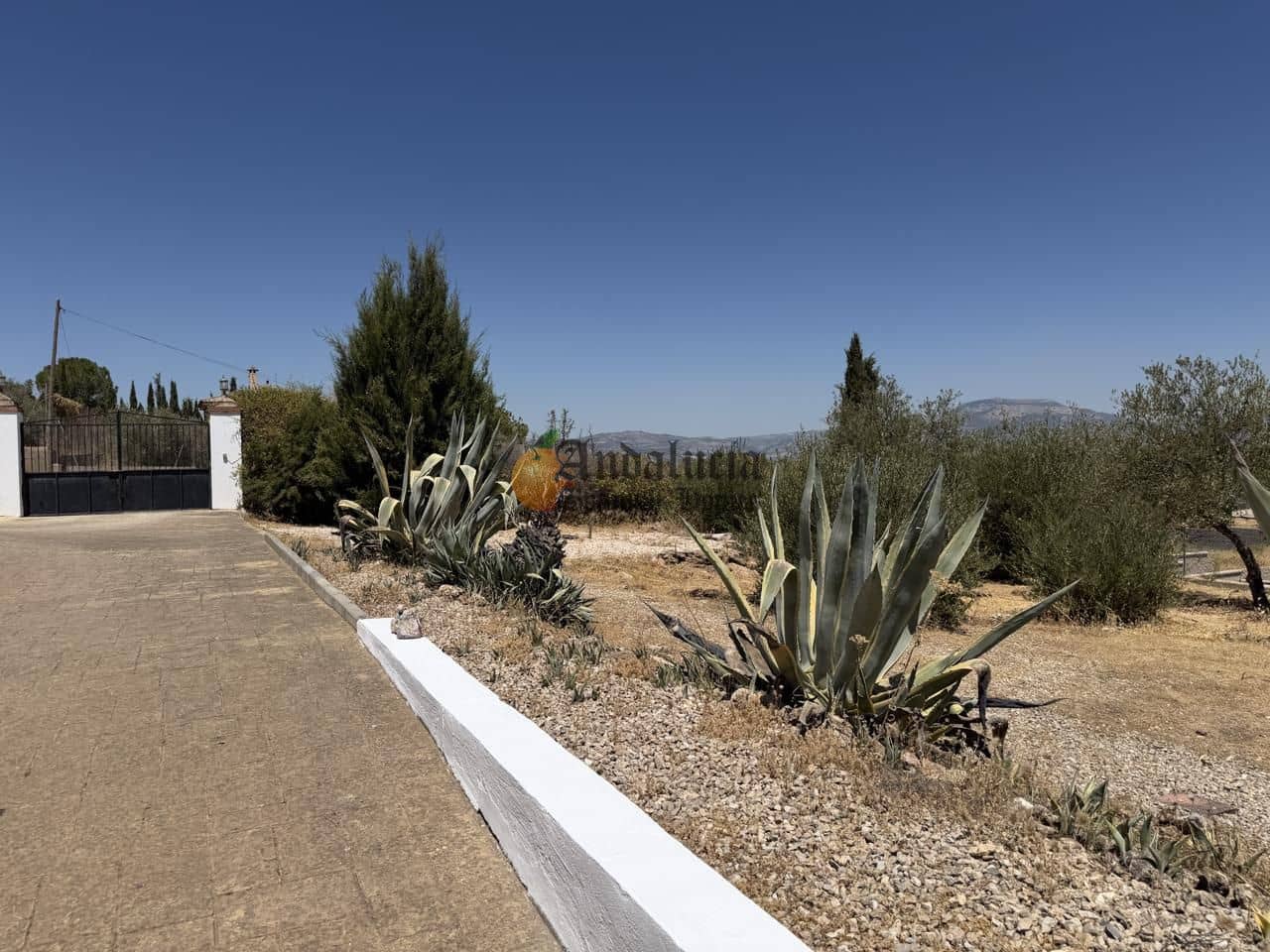 4 Zimmer Villa zu verkaufen in Moraleda de Zafayona mit Pool Garage - 249.000 € (Ref: 10004773)