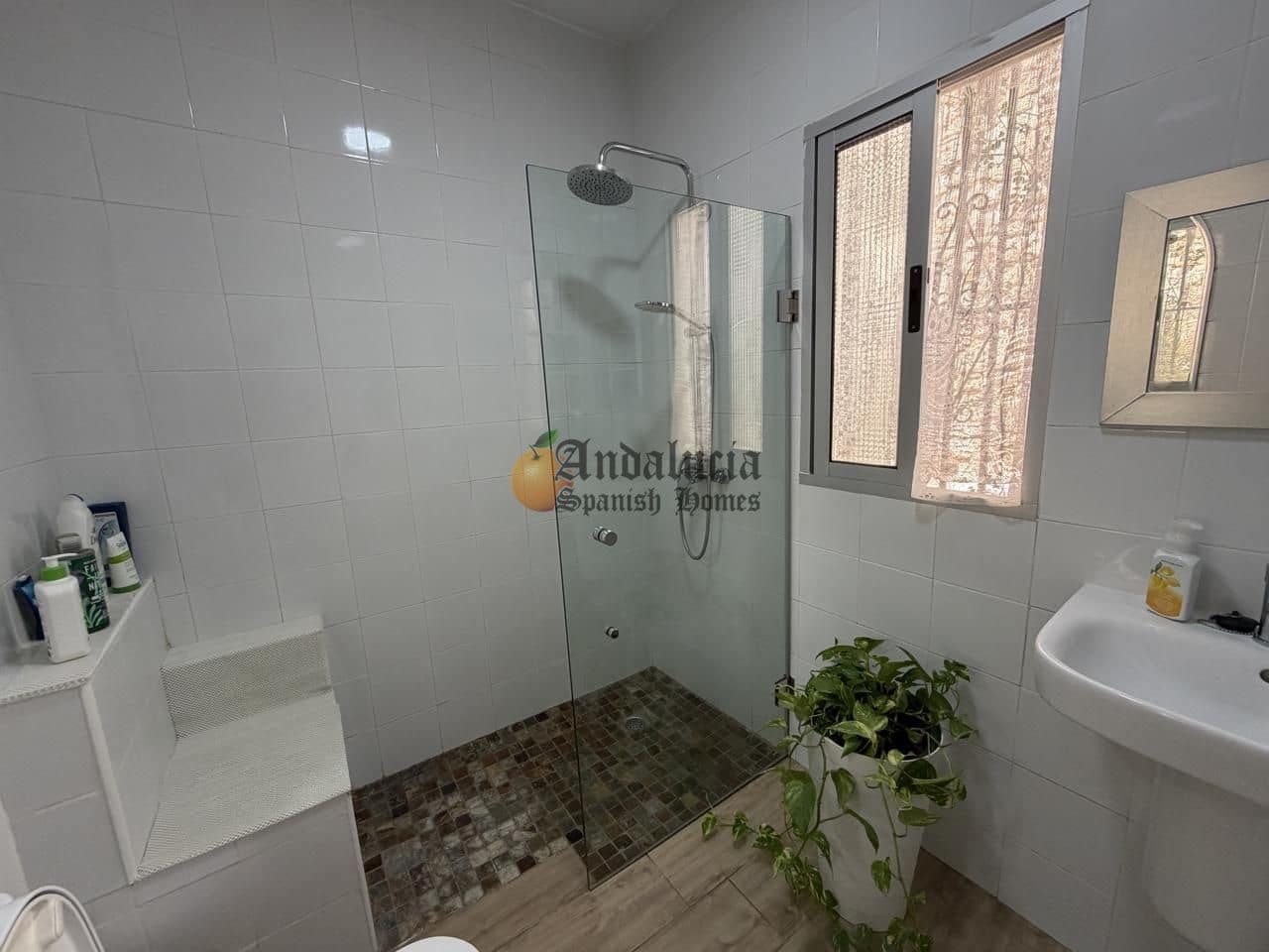 Chalet de 3 habitaciones en Moraleda de Zafayona en venta - 99.000 € (Ref: 10088805)