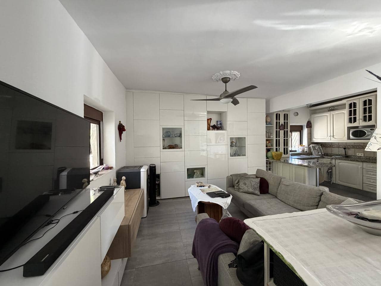 4 bedroom Villa for sale in Illora with pool - € 190,000 (Ref: 10110415)
