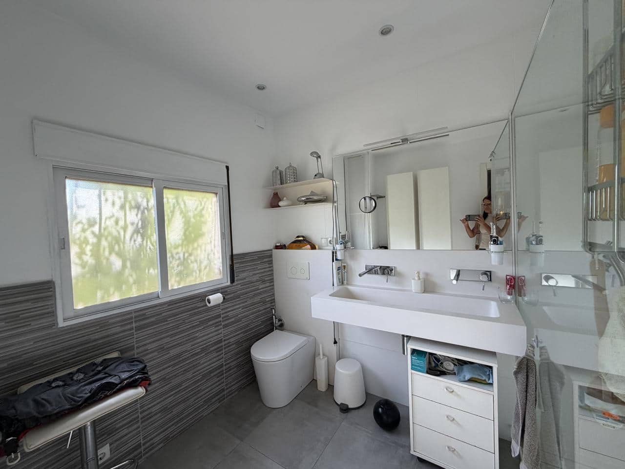 4 bedroom Villa for sale in Illora with pool - € 190,000 (Ref: 10110415)