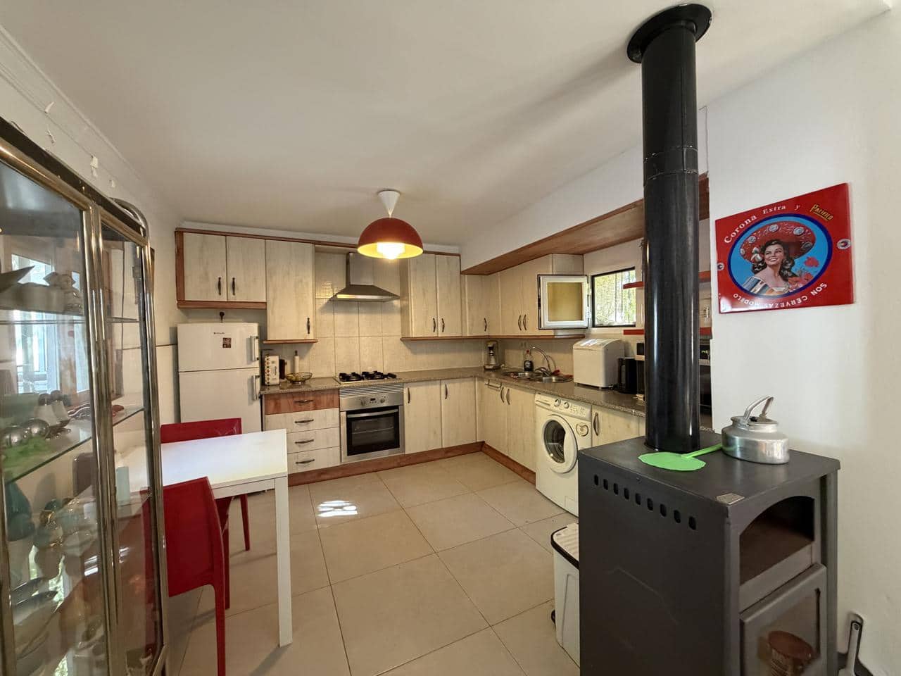 4 bedroom Villa for sale in Illora with pool - € 190,000 (Ref: 10110415)