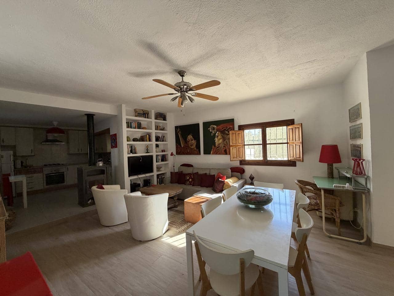 4 bedroom Villa for sale in Illora with pool - € 190,000 (Ref: 10110415)