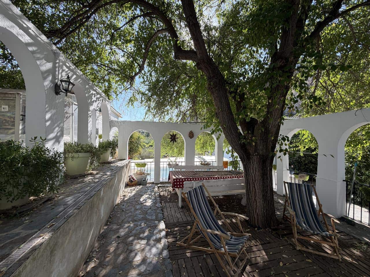 4 bedroom Villa for sale in Illora with pool - € 190,000 (Ref: 10110415)