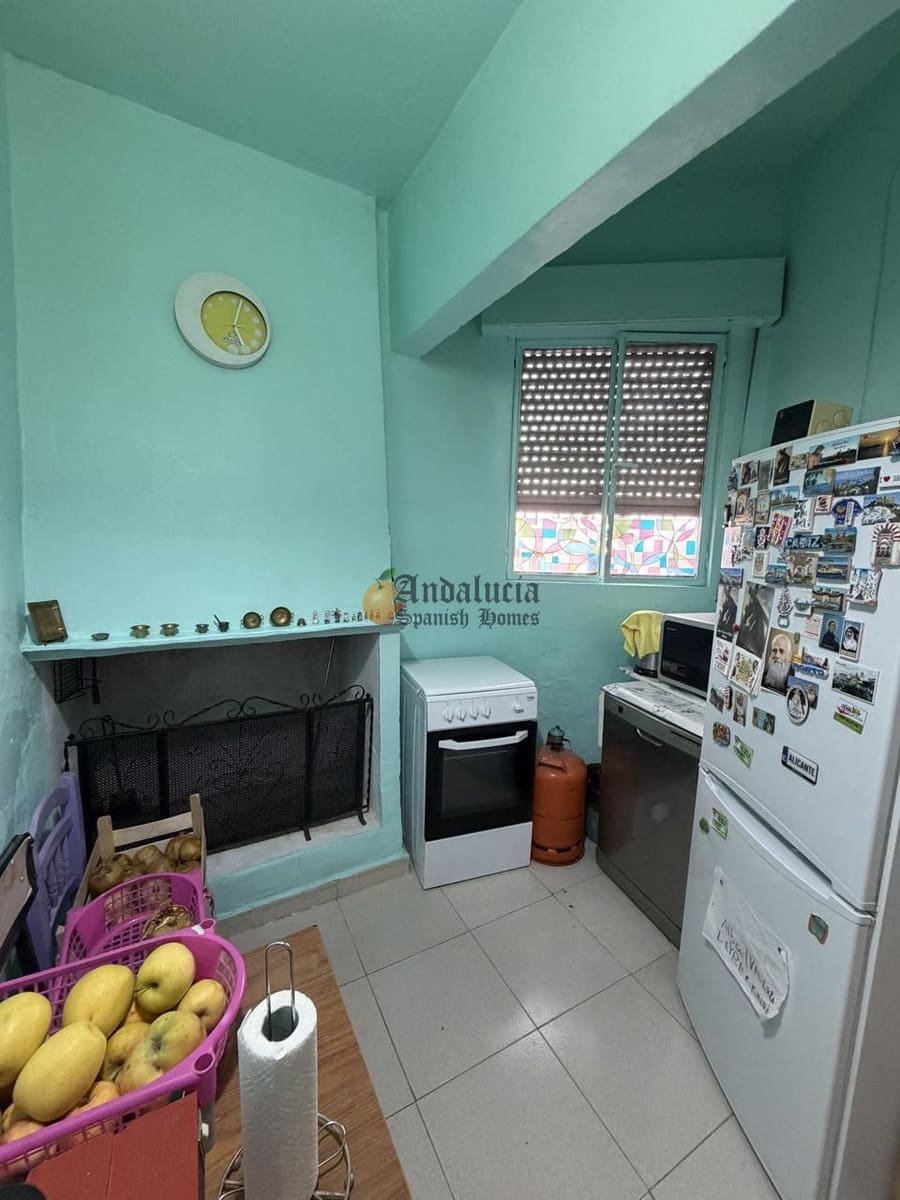 2 quarto Moradia para venda em Moclin com piscina - 117 000 € (Ref: 10130928)