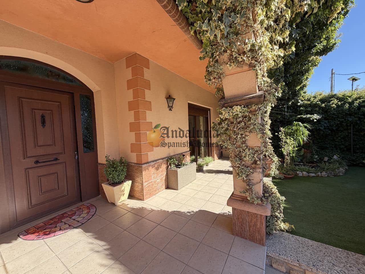 5 soveværelse Villa til salg i Moraleda de Zafayona med swimmingpool garage - € 480.000 (Ref: 10141473)