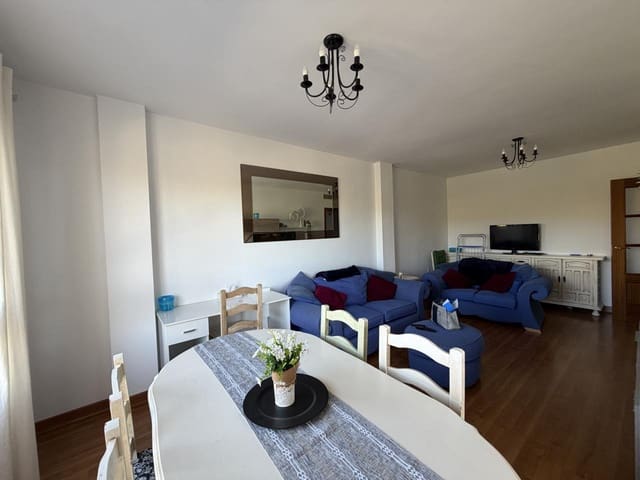 3 Zimmer Wohnung zu verkaufen in Loja mit Pool Garage - 120.000 € (Ref: 10170436)