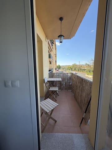 3 Zimmer Wohnung zu verkaufen in Loja mit Pool Garage - 120.000 € (Ref: 10170436)