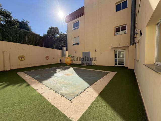 3 soveværelse Lejlighed til salg i Loja med swimmingpool garage - € 120.000 (Ref: 10170436)