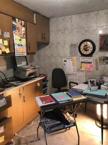 4 soveværelse Villa til salg i El Turro, Cacín med garage - € 35.000 (Ref: 4280049)