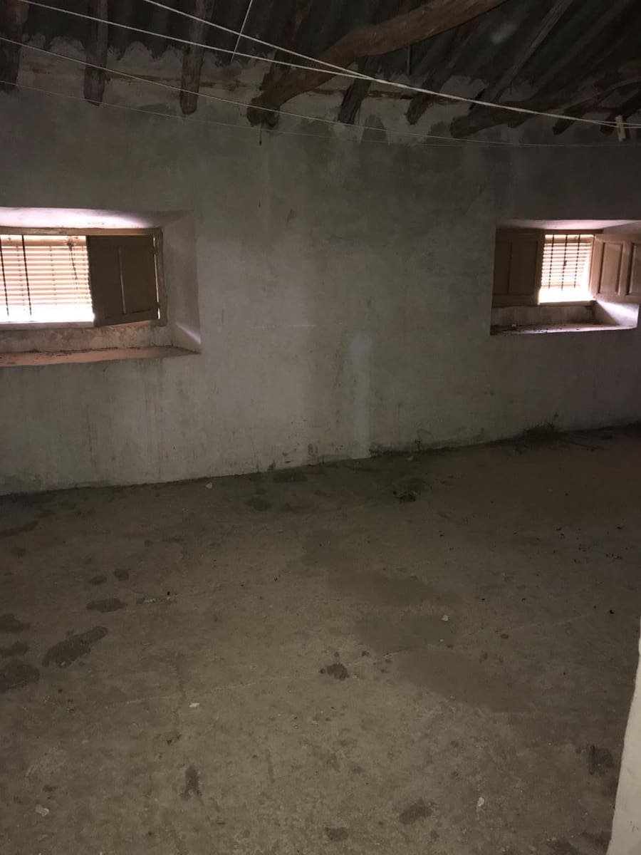 Chalet de 4 habitaciones en Cacín en venta con garaje - 35.000 € (Ref: 4280049)