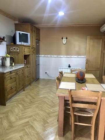 4 soveværelse Villa til salg i Moraleda de Zafayona med garage - € 185.000 (Ref: 4416634)