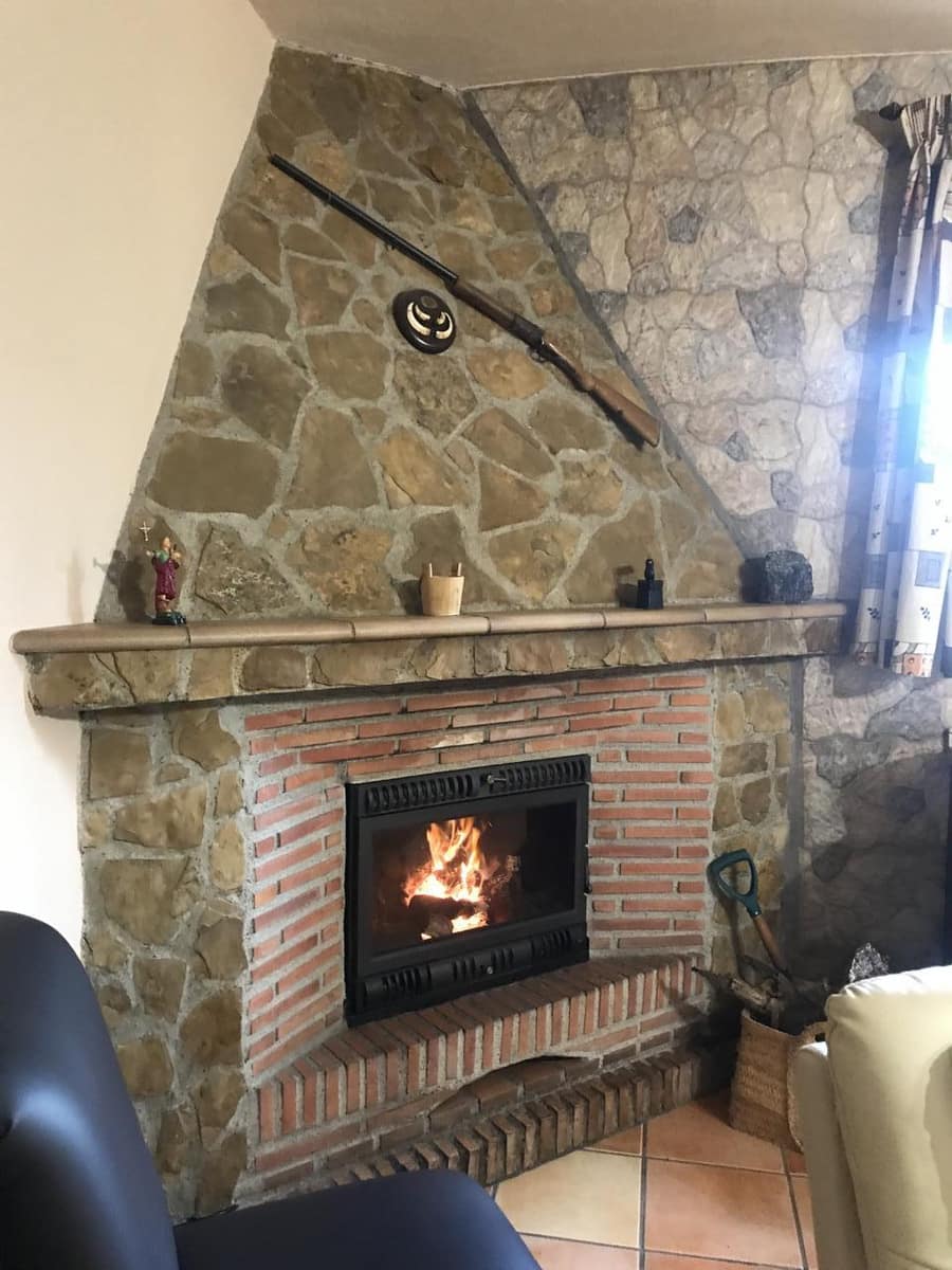 4 soveværelse Villa til salg i Moraleda de Zafayona med garage - € 185.000 (Ref: 4416634)