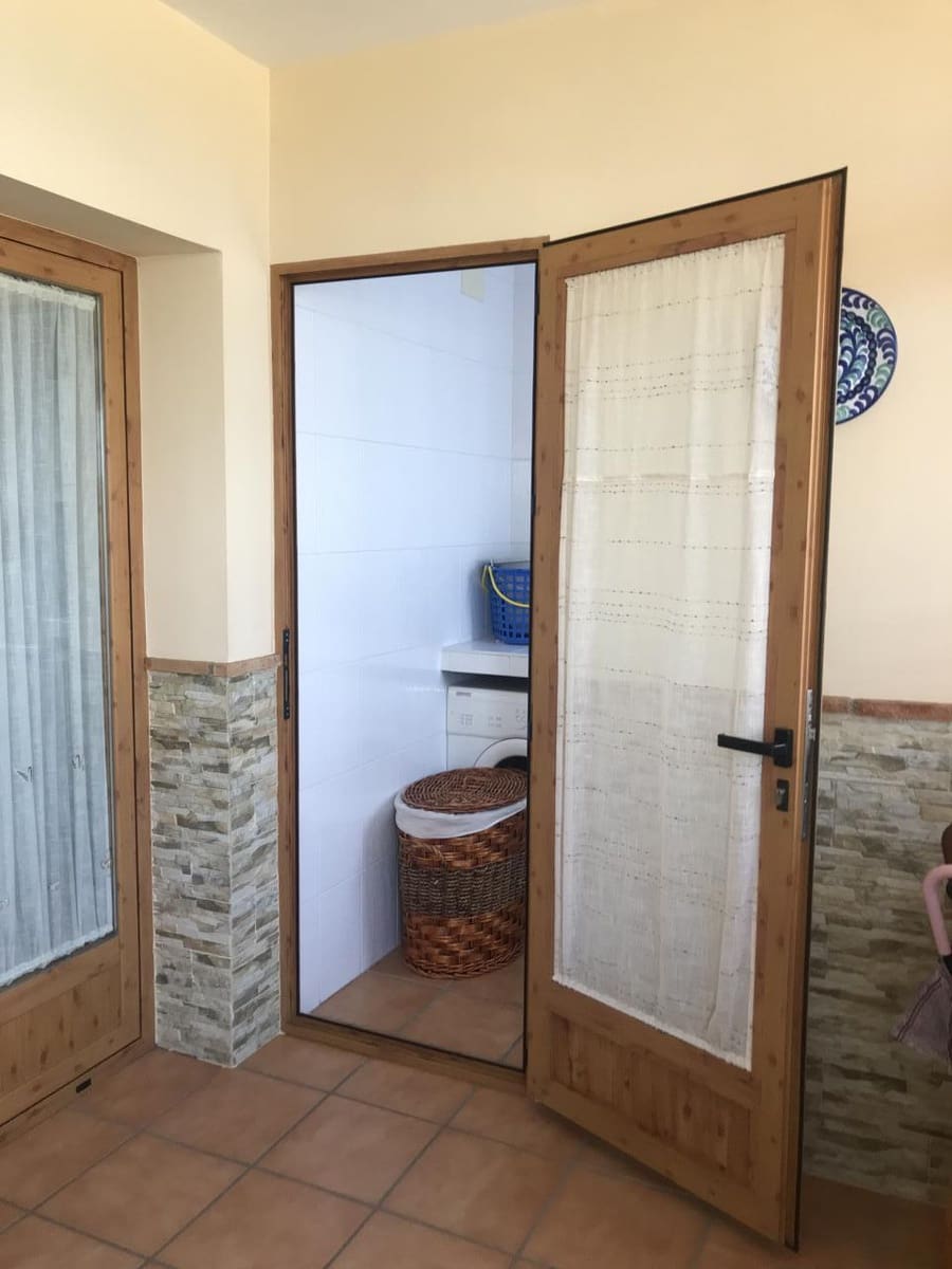 4 soveværelse Villa til salg i Moraleda de Zafayona med garage - € 185.000 (Ref: 4416634)