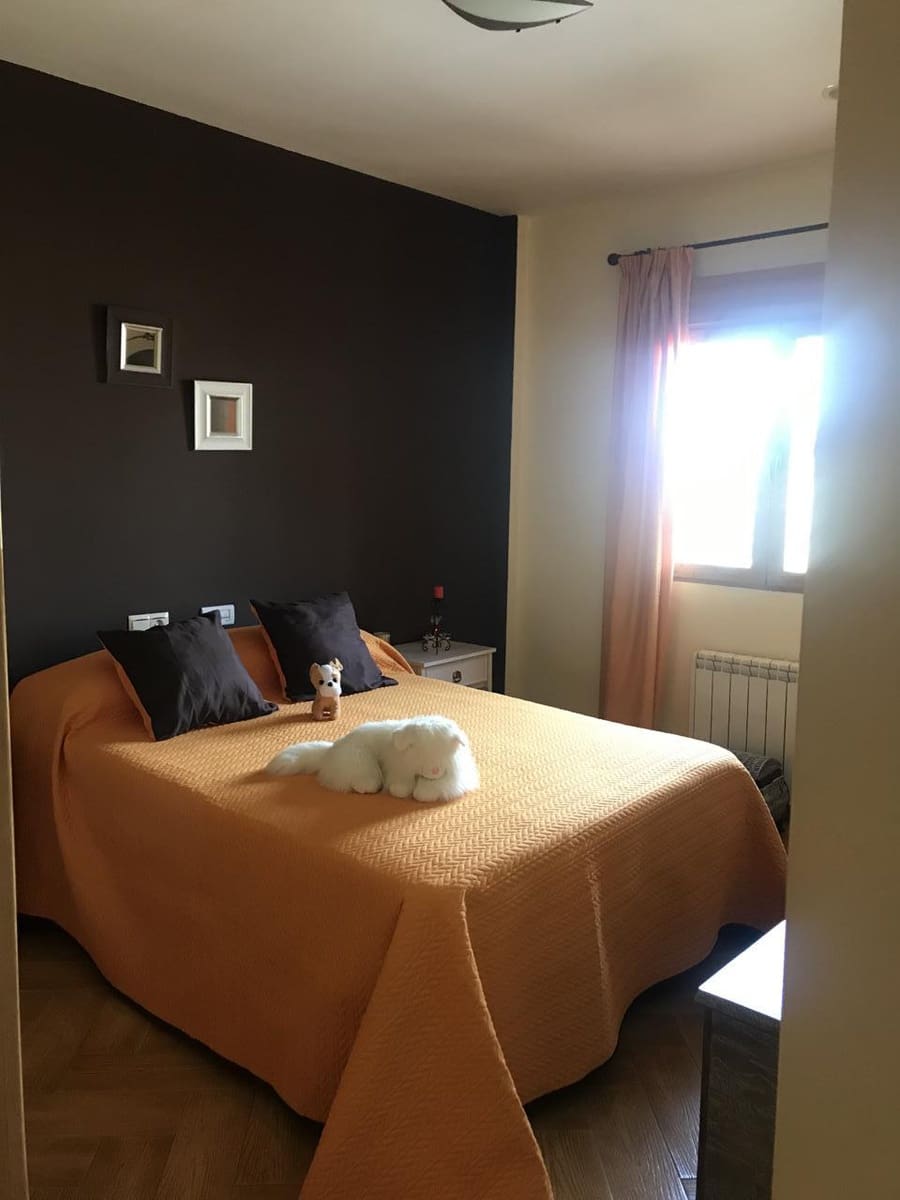 4 soveværelse Villa til salg i Moraleda de Zafayona med garage - € 185.000 (Ref: 4416634)