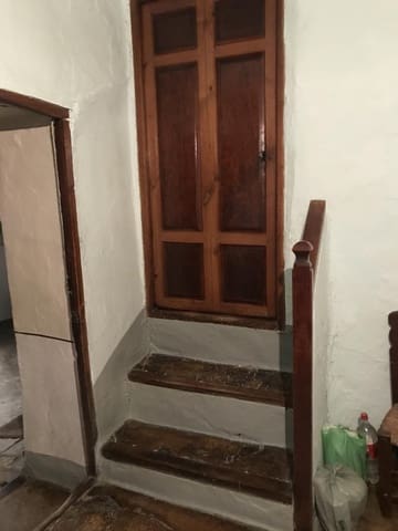 3 bedroom Villa for sale in Castillo de Locubín - € 21,500 (Ref: 4817659)