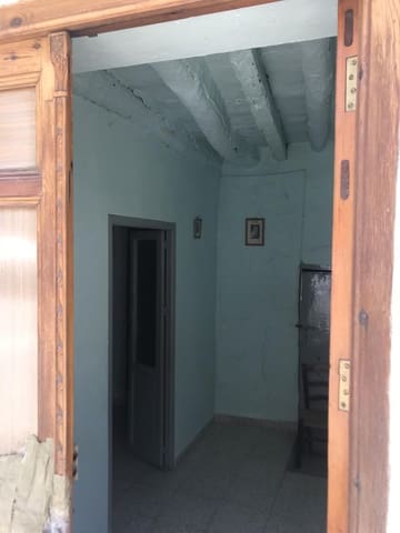 3 bedroom Villa for sale in Castillo de Locubín - € 21,500 (Ref: 4817659)