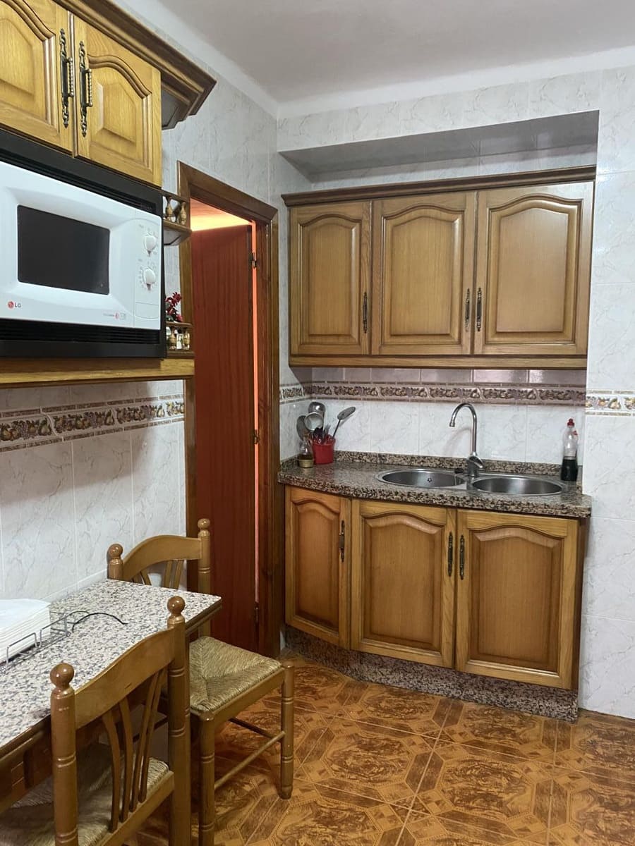 6 Zimmer Villa zu verkaufen in Alcala la Real mit Garage - 79.500 € (Ref: 6083802)