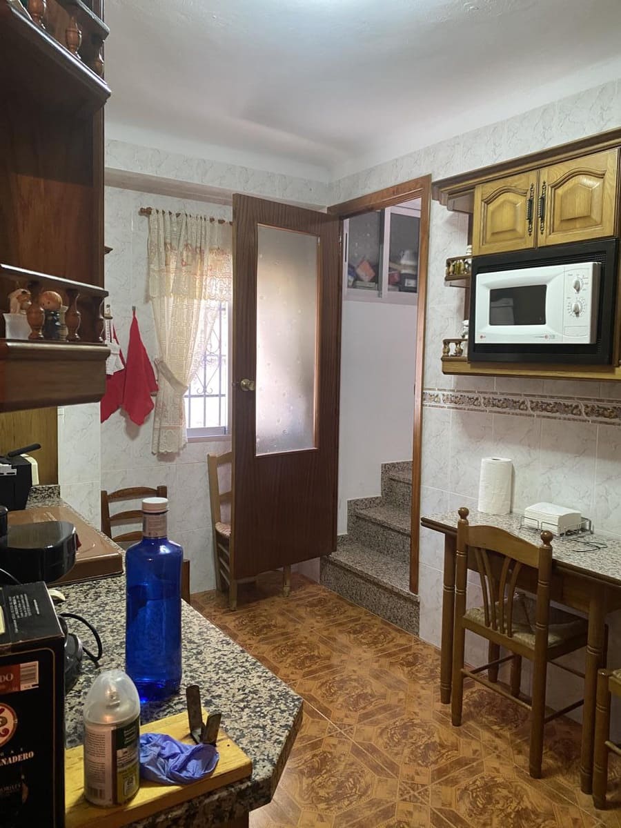 6 Zimmer Villa zu verkaufen in Alcala la Real mit Garage - 79.500 € (Ref: 6083802)
