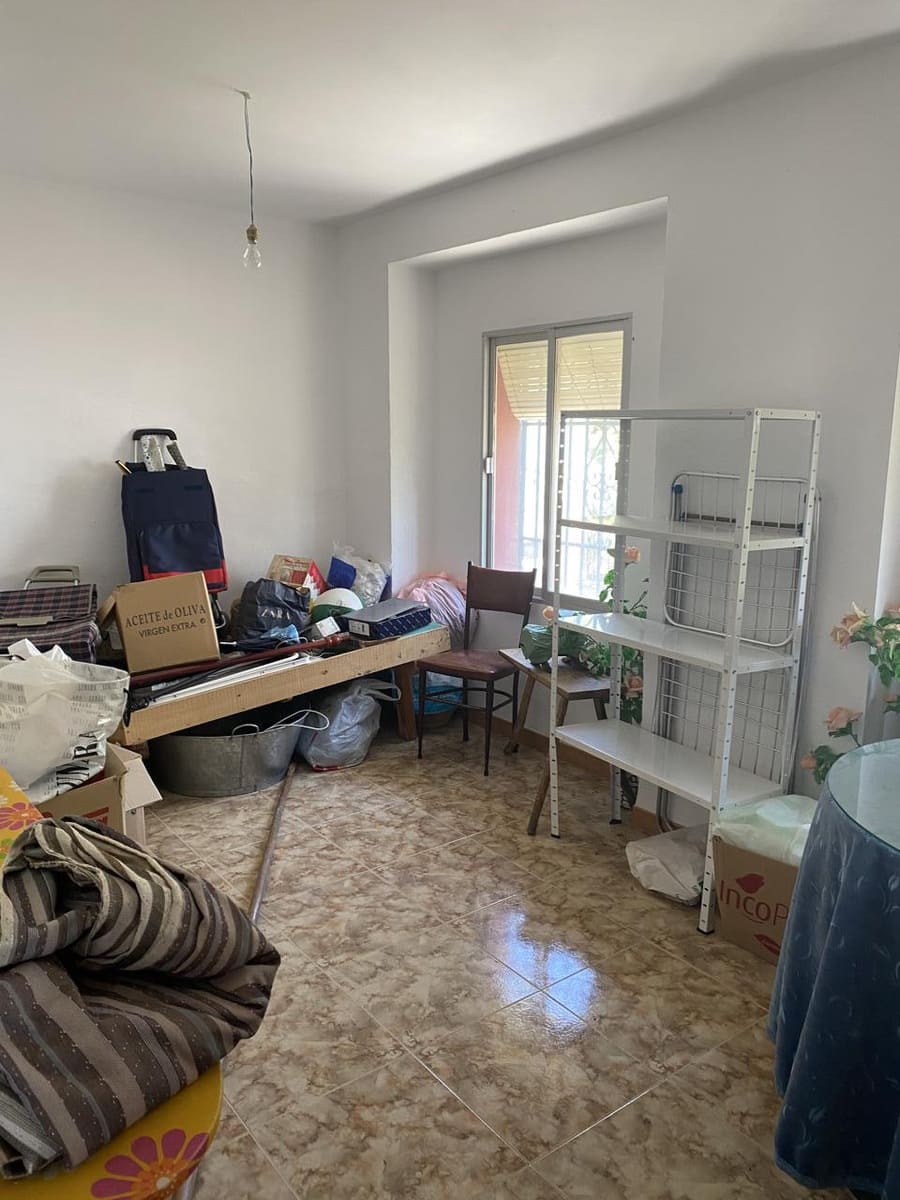 6 Zimmer Villa zu verkaufen in Alcala la Real mit Garage - 79.500 € (Ref: 6083802)