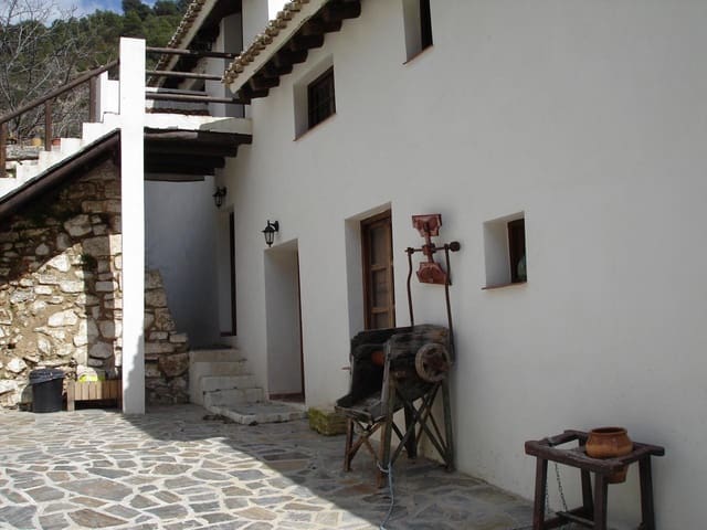 11 soveværelse Villa til salg i Montefrío - € 360.000 (Ref: 6240866)