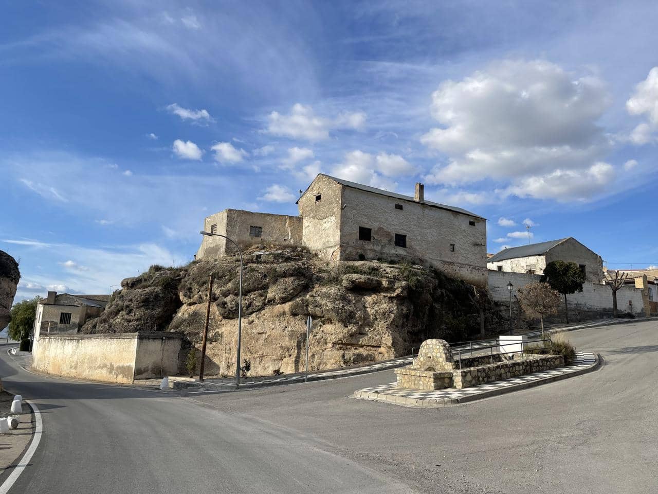 Finca/Landehus til salg i Cacin - € 94.000 (Ref: 6727748)