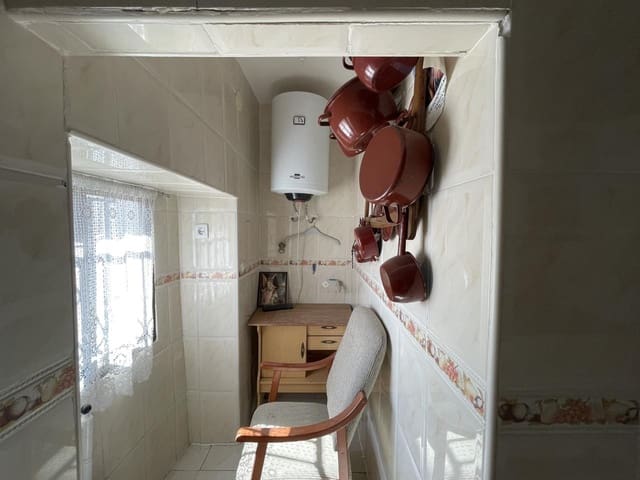 4 soveværelse Villa til salg i Moclín - € 78.000 (Ref: 6963759)