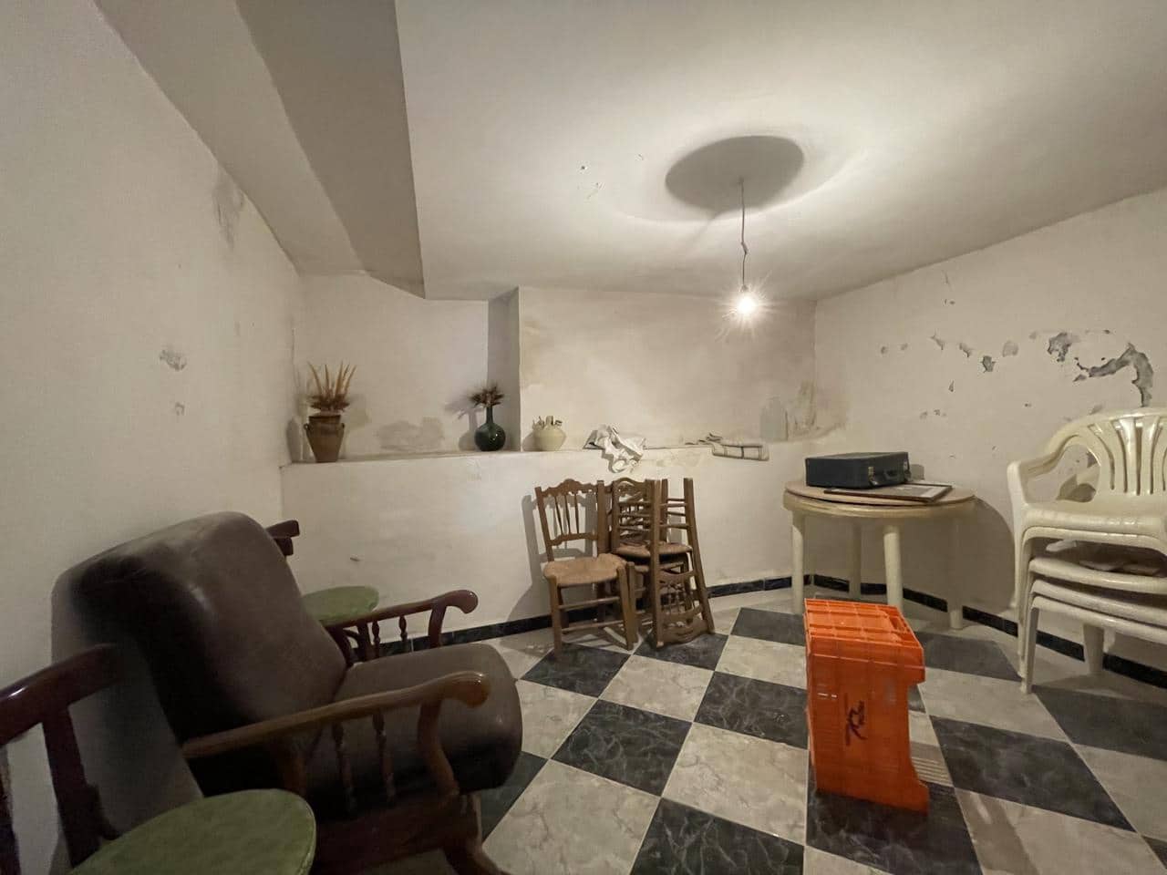 Chalet de 4 habitaciones en Moclín en venta con garaje - 78.000 € (Ref: 6963759)