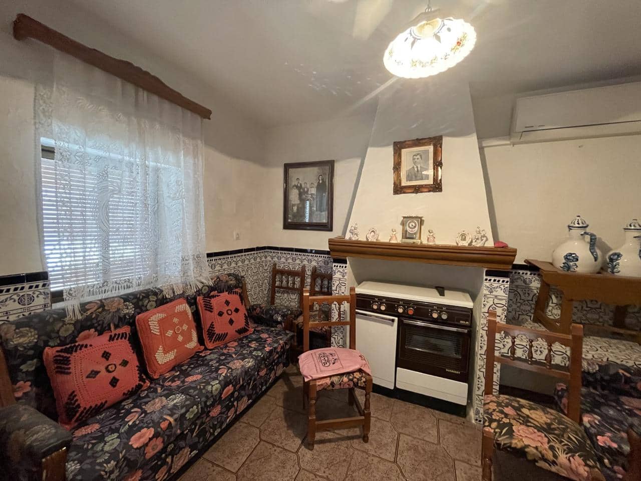 Chalet de 4 habitaciones en Moclín en venta con garaje - 78.000 € (Ref: 6963759)