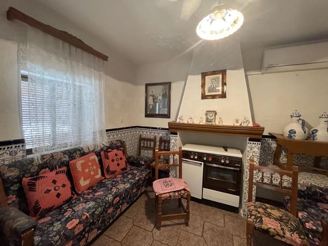 4 soveværelse Villa til salg i Moclín med garage - € 78.000 (Ref: 6963759)