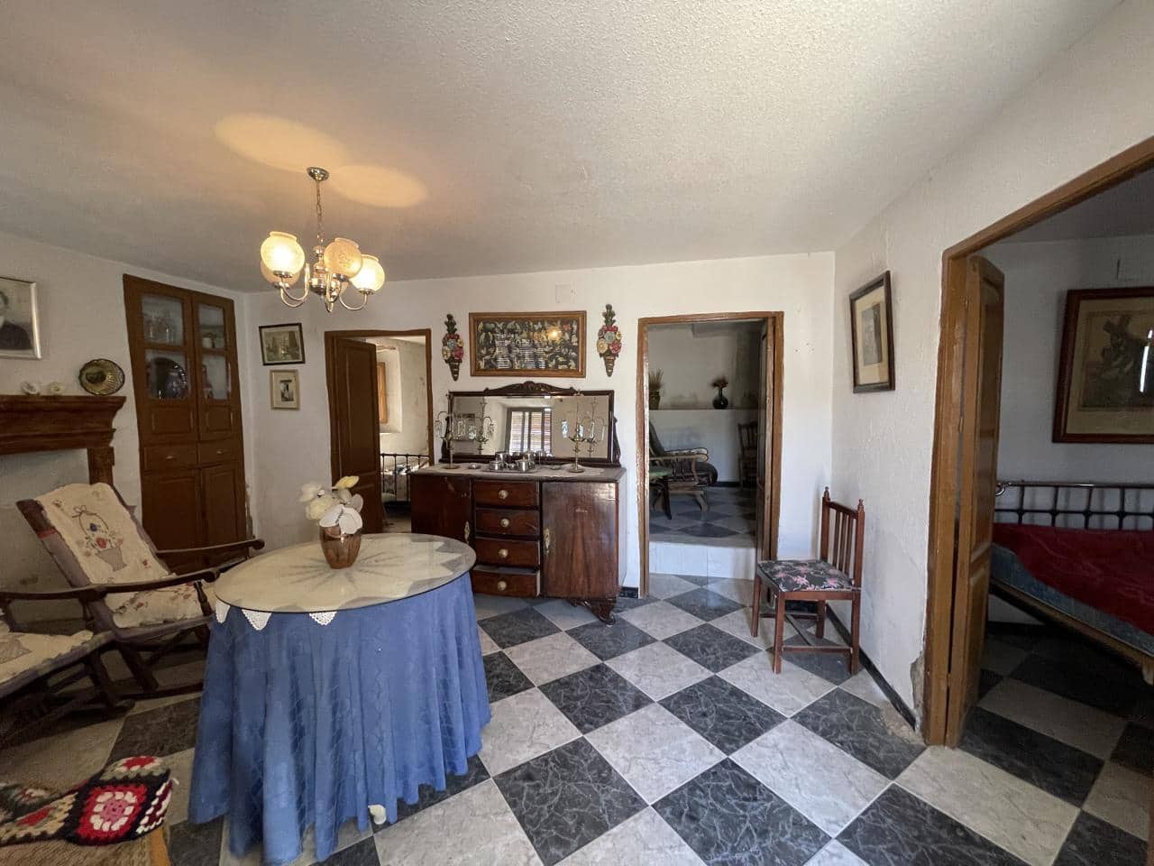 Chalet de 4 habitaciones en Moclín en venta con garaje - 78.000 € (Ref: 6963759)