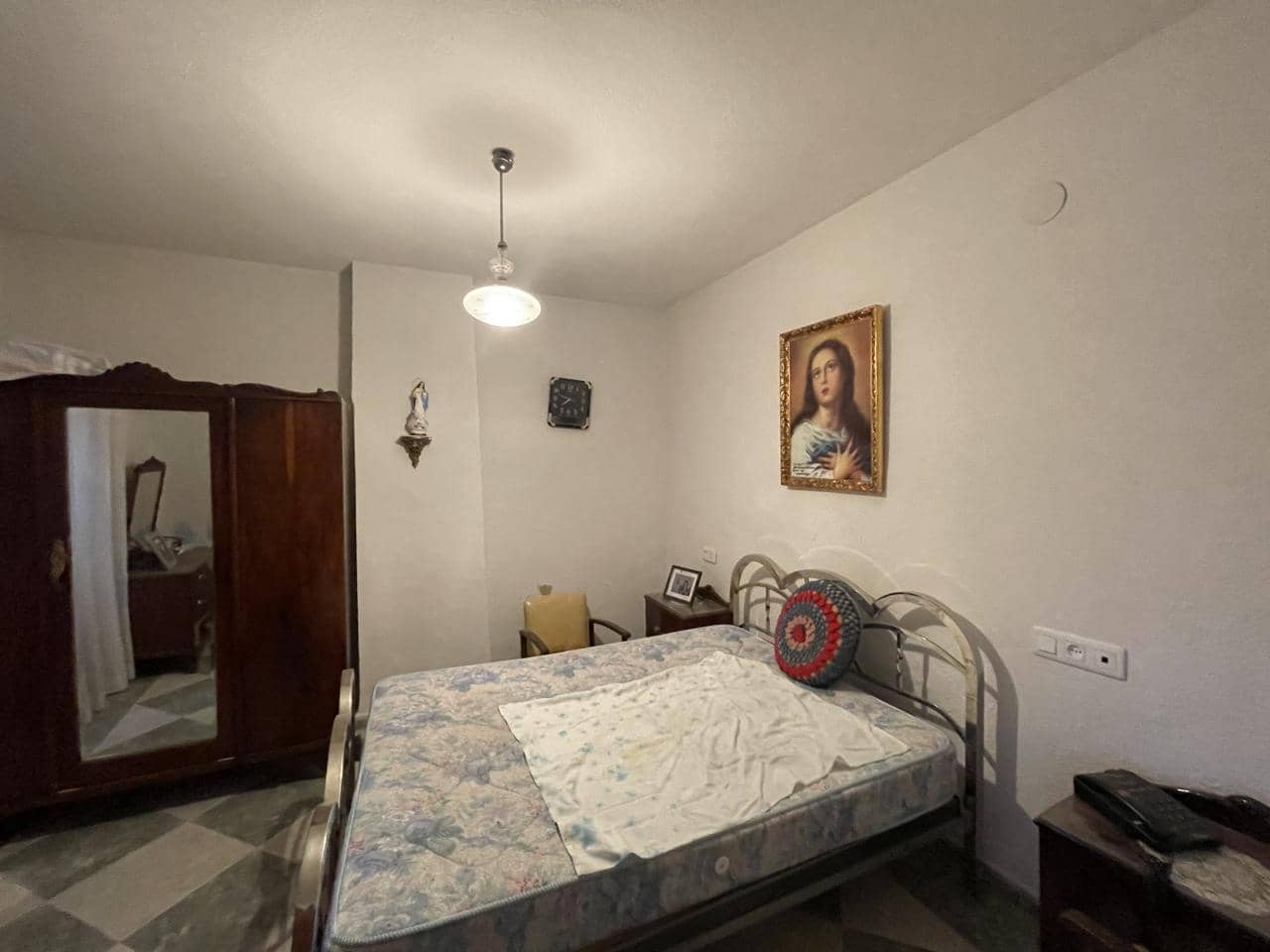 Chalet de 4 habitaciones en Moclín en venta con garaje - 78.000 € (Ref: 6963759)