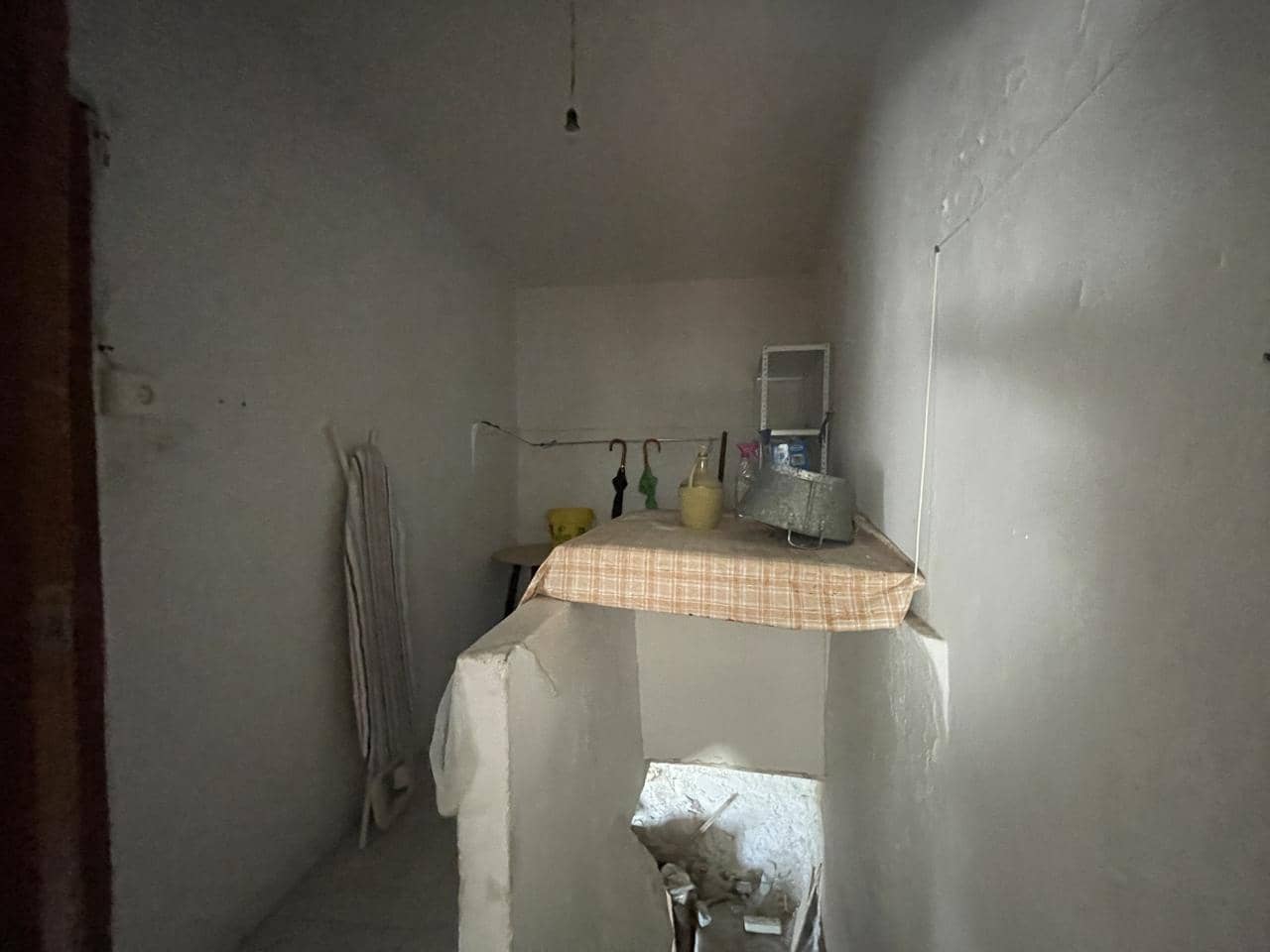 Chalet de 4 habitaciones en Moclín en venta con garaje - 78.000 € (Ref: 6963759)