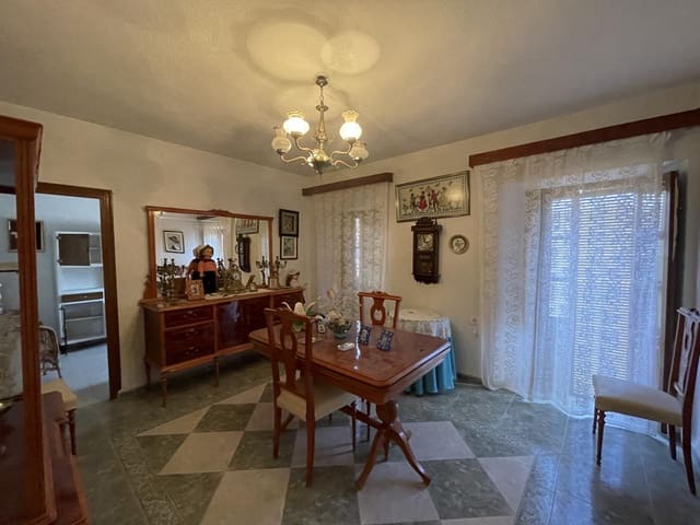 4 soveværelse Villa til salg i Moclín med garage - € 78.000 (Ref: 6963759)