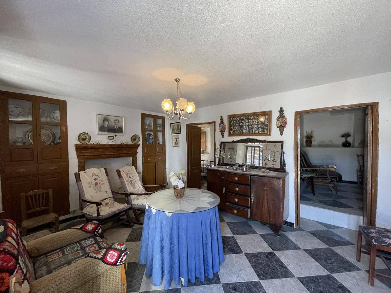 Chalet de 4 habitaciones en Moclín en venta con garaje - 78.000 € (Ref: 6963759)